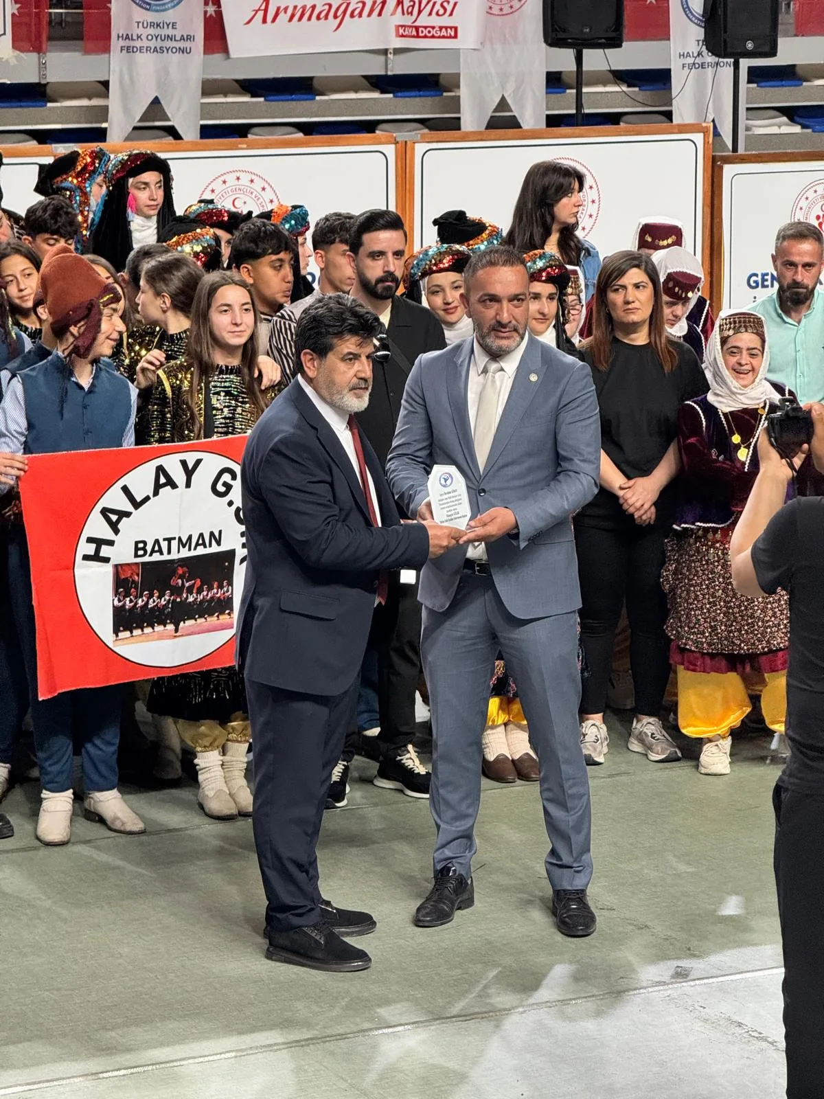 Başkan Günay: “Halk oyunları ve folklör, yöresel kültürümüzün ana hamurudur”