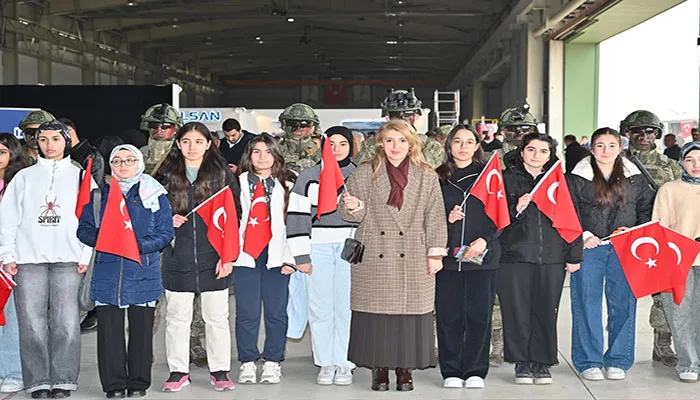 Birliktelik Ruhu Türkiye'ye Örnek Oldu! Tulga Kışlası Halkına Açıldı