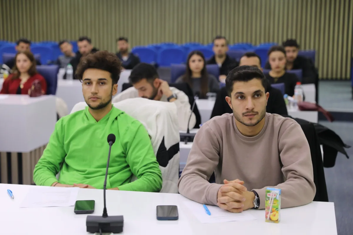 BATTALGAZİ’DE GENÇLİK ÇALIŞMALARI ÖĞRENCİLERLE İSTİŞARE EDİLDİ