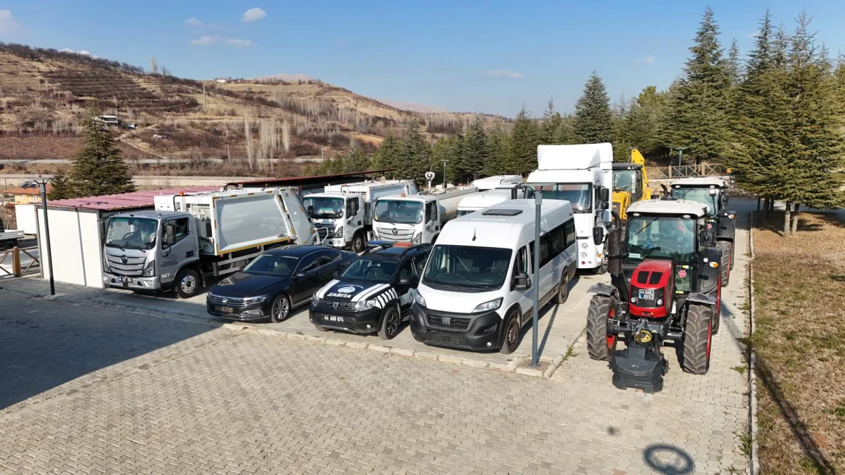 DOĞANŞEHİR BELEDİYESİ’NDEN HİZMET ATILIMI ARAÇ FİLOSU 14 ARAÇLA GÜÇLENDİ