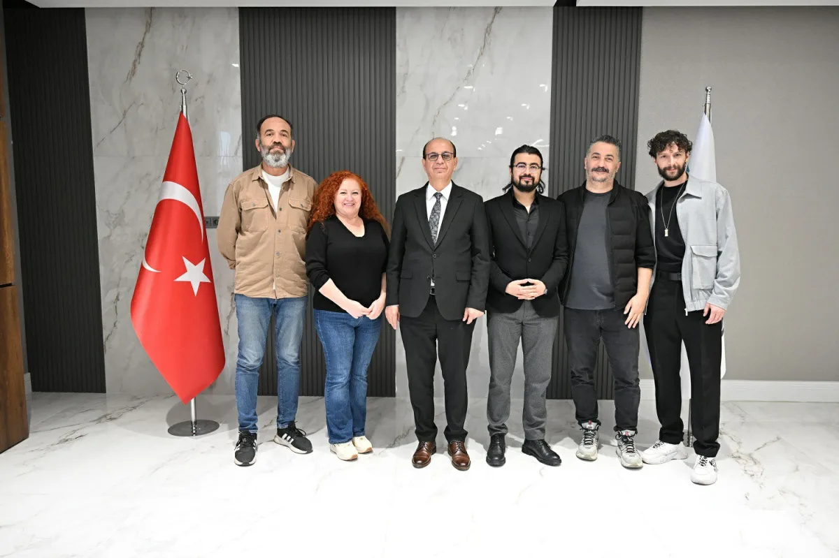 ‘Gençlik ve Ailem’ 1.Kısa Film Yarışması Konuklarından Başkan Geçit’e Ziyaret!