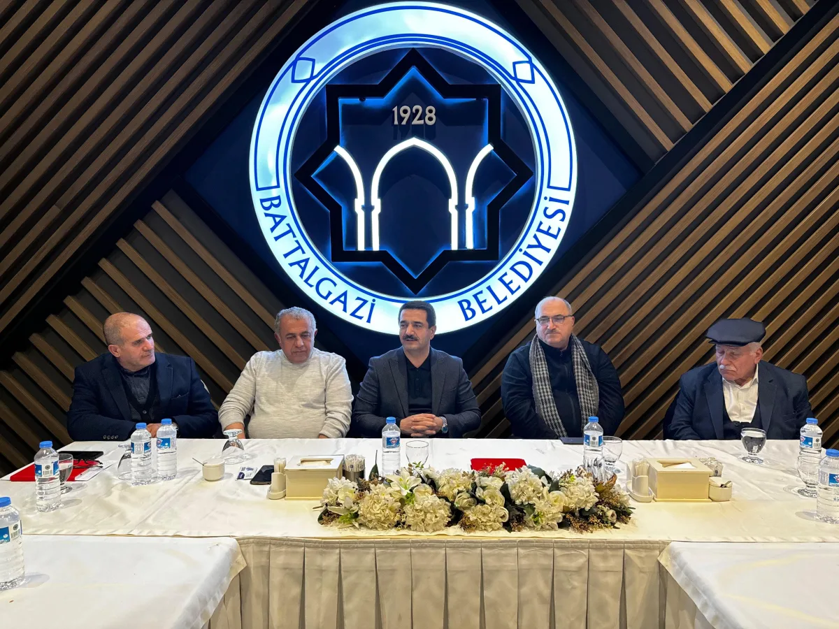 BAŞKAN TAŞKIN’DAN MUHTARLARLA İSTİŞARE TOPLANTISI
