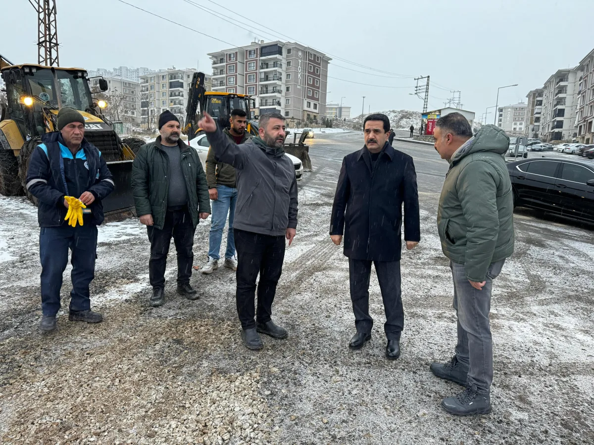 BATTALGAZİ’DE KAR MESAİSİ