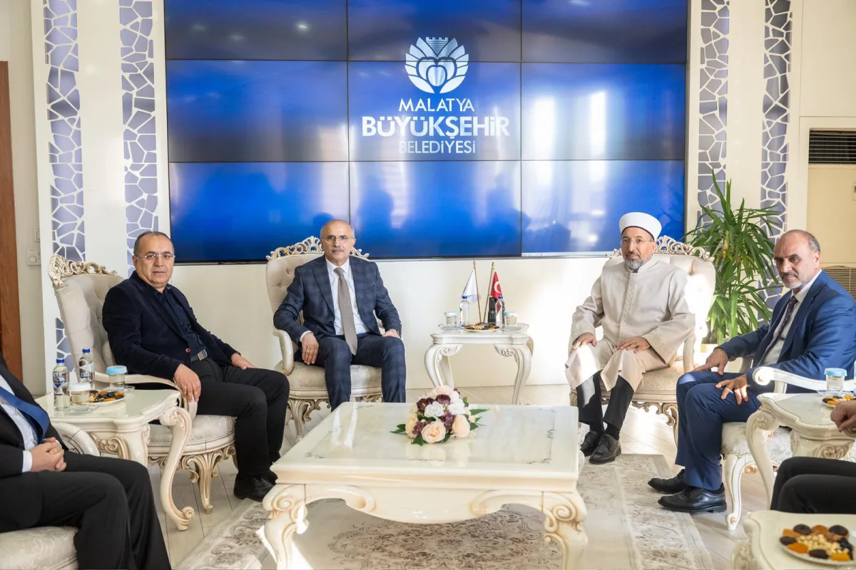 DİYANET İŞLERİ BAŞKANI ARPAGUŞ’TAN BÜYÜKŞEHİR BELEDİYESİ’NE ZİYARET