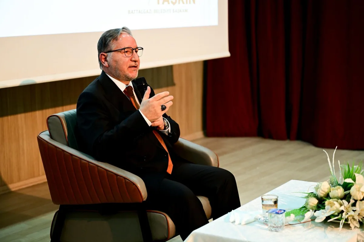 BATTALGAZİ’DE MİRAÇ KANDİLİ ÖZEL PROGRAMI YOĞUN KATILIMLA GERÇEKLEŞTİ