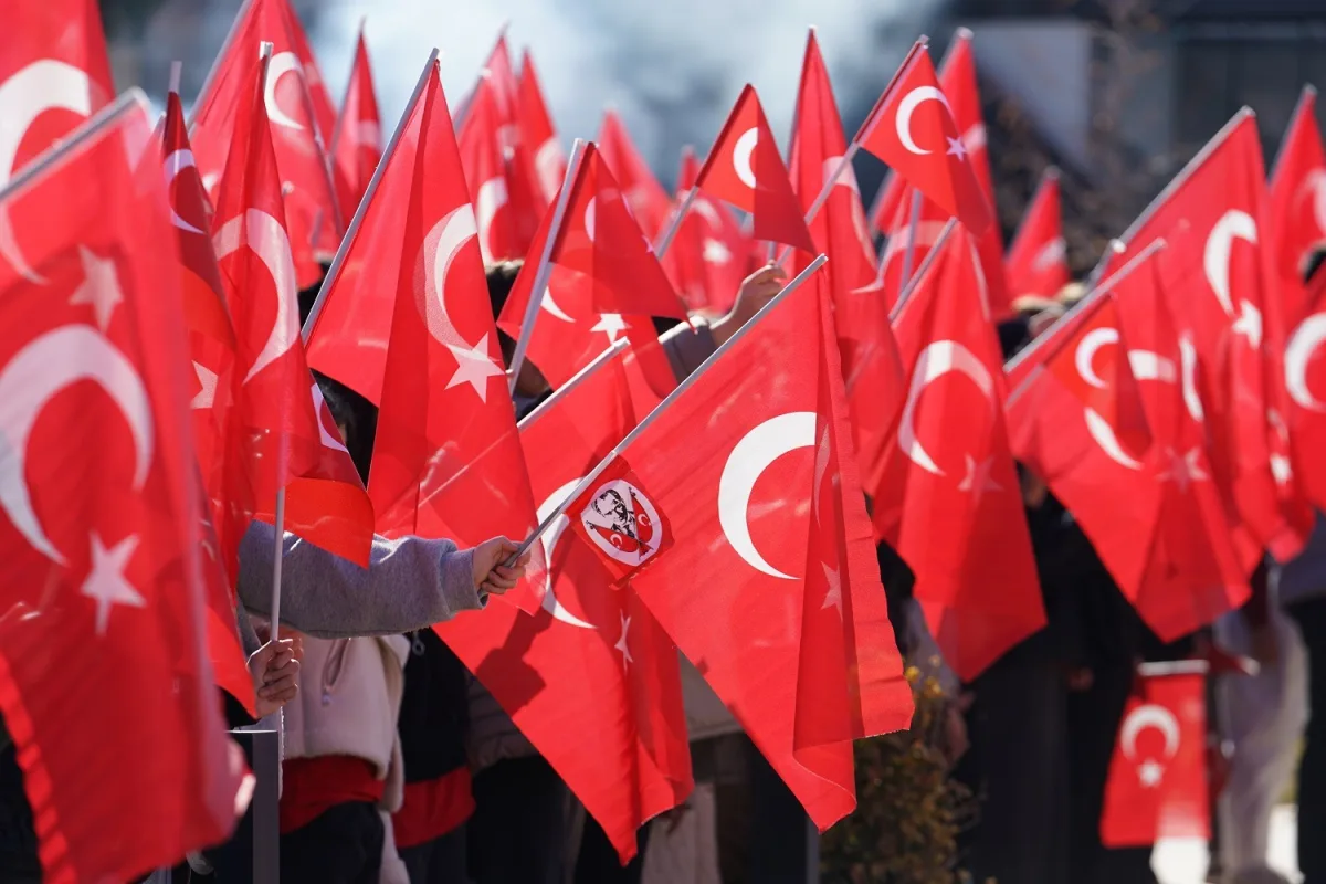 “Tek Bayrak, Tek Vatan” Gençlik Bayrak Yürüyüşü’nde Gurur Dolu Anlar Yaşandı