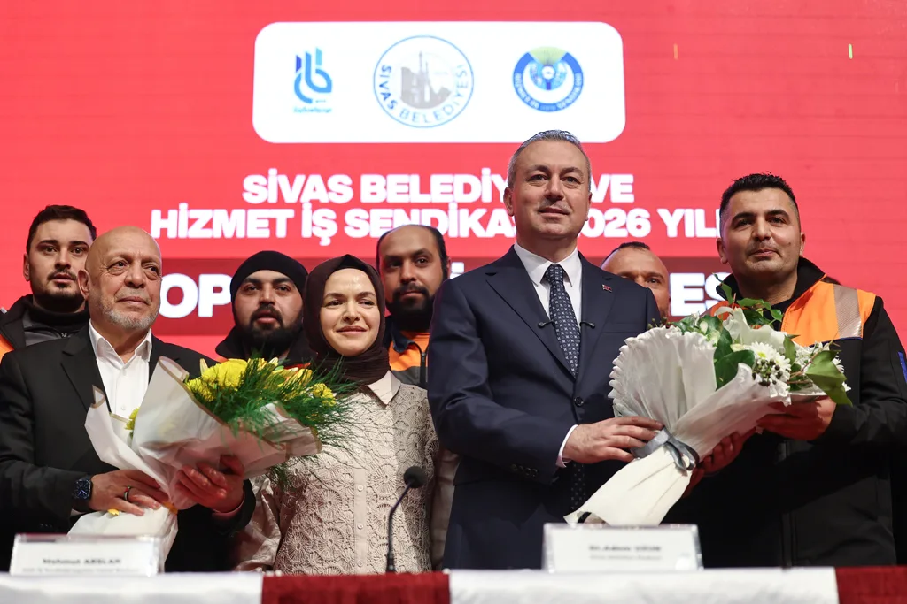 TOPLU SÖZLEŞME İŞÇİNİN YÜZÜNÜ GÜLDÜRDÜ...