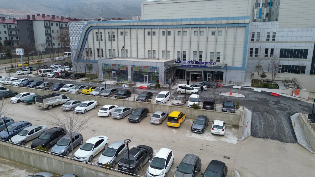 BATTALGAZİ DEVLET HASTANESİ OTOPARKI YENİLENDİ