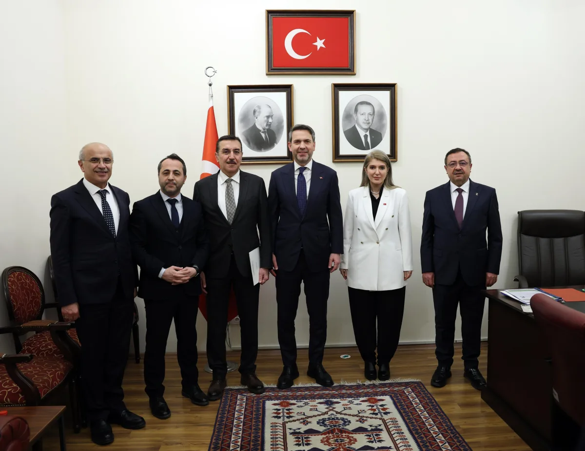 Babacan Duyurdu: Yarım Kalan Doğalgaz ve Elektrik Projeleri Tamamlanıyor