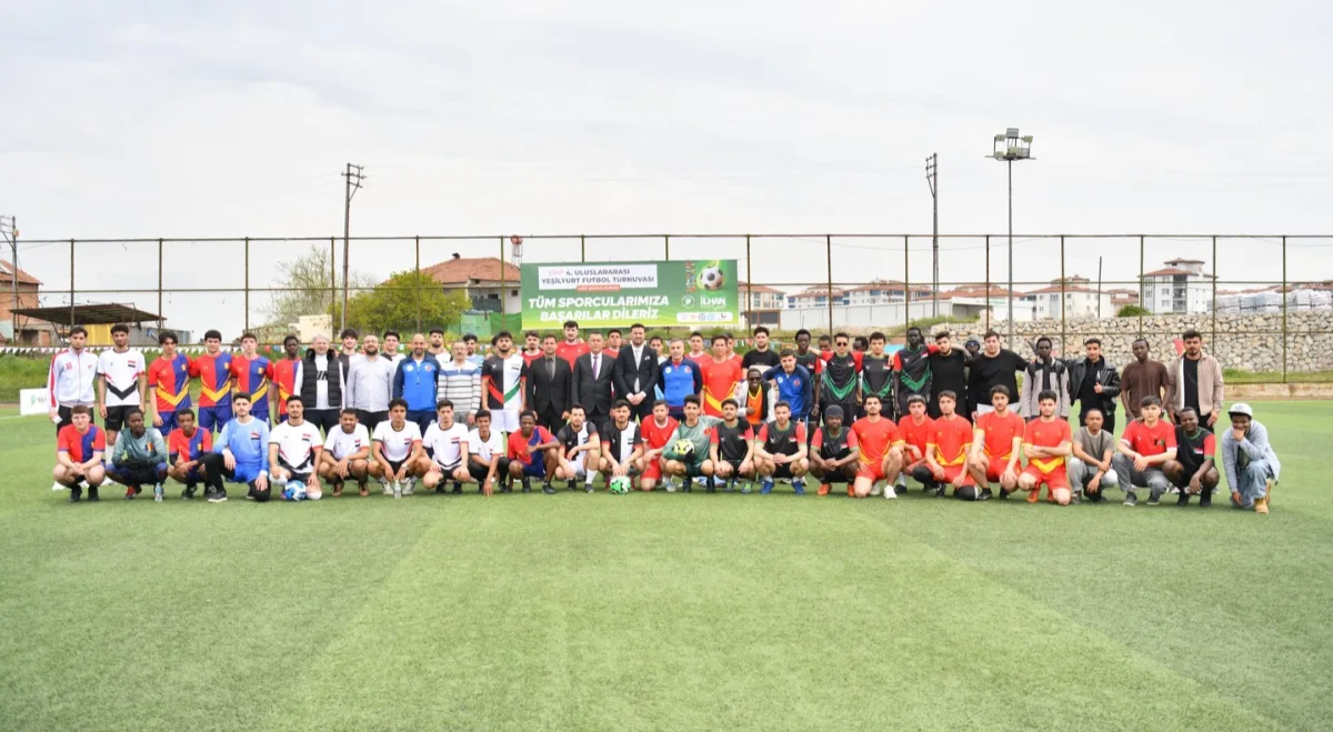 YEŞİLYURT’TA MİNİ DÜNYA KUPASI HEYECANI BAŞLADI