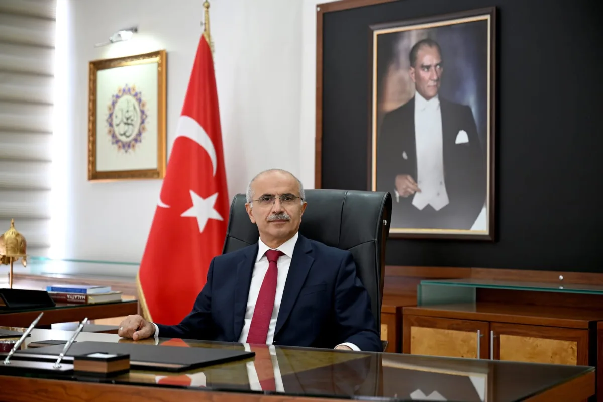 ENGELLİ KARDEŞLERİMİZİN HAYATINI KOLAYLAŞTIRACAK BİR TOPLUMSAL BİLİNÇ OLUŞTURMALIYIZ