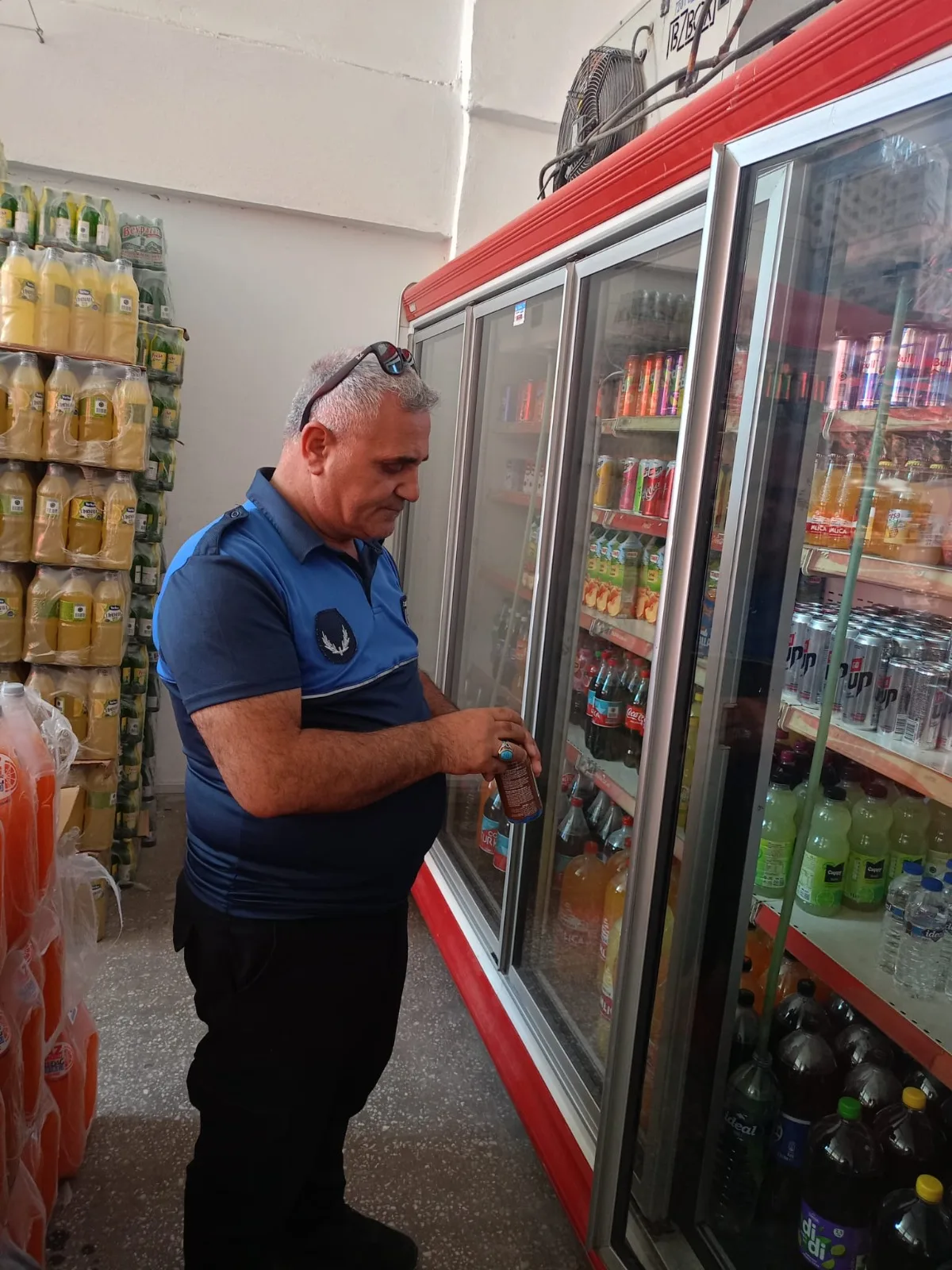 BATTALGAZİ’DE MARKET DENETİMLERİNDE TARİHİ GEÇMİŞ ÜRÜNLERE EL KONULDU