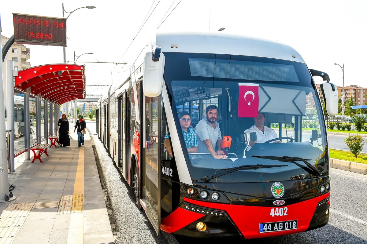 YKS’YE GİRECEK ÖĞRENCİLERE ULAŞIM ÜCRETSİZ 