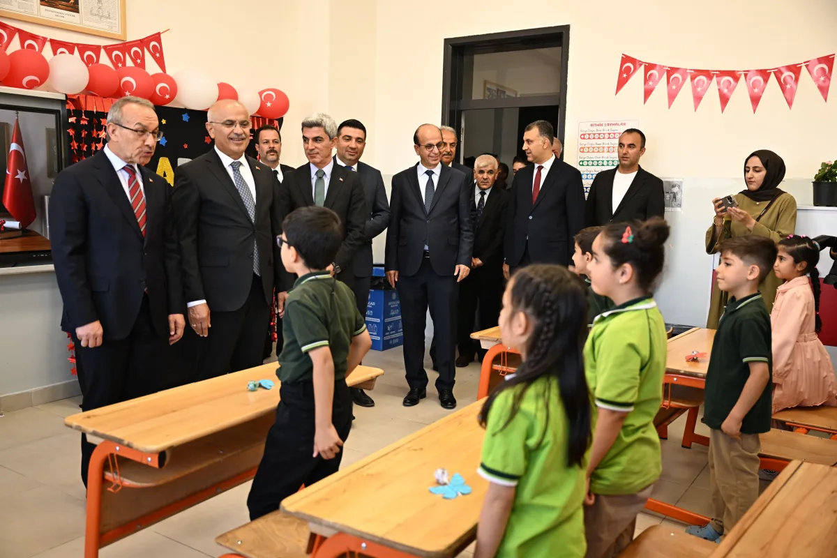 Malatya'da Karne Sevinci Cengiz Topel İlkokulu'nda Yaşandı 
