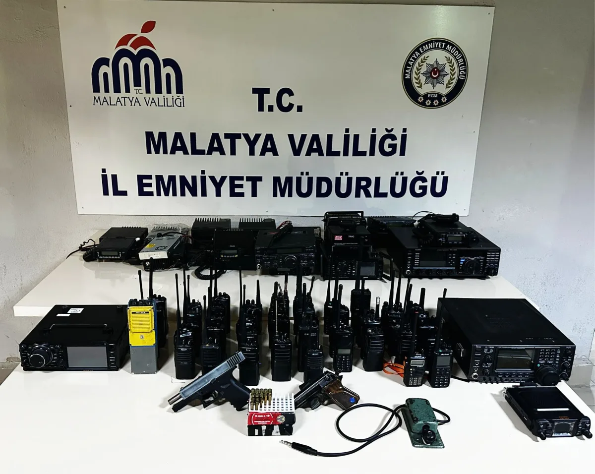 Emniyet Frekansını Dinleyen Telsiz Çetesine Darbe: 6 Gözaltı!