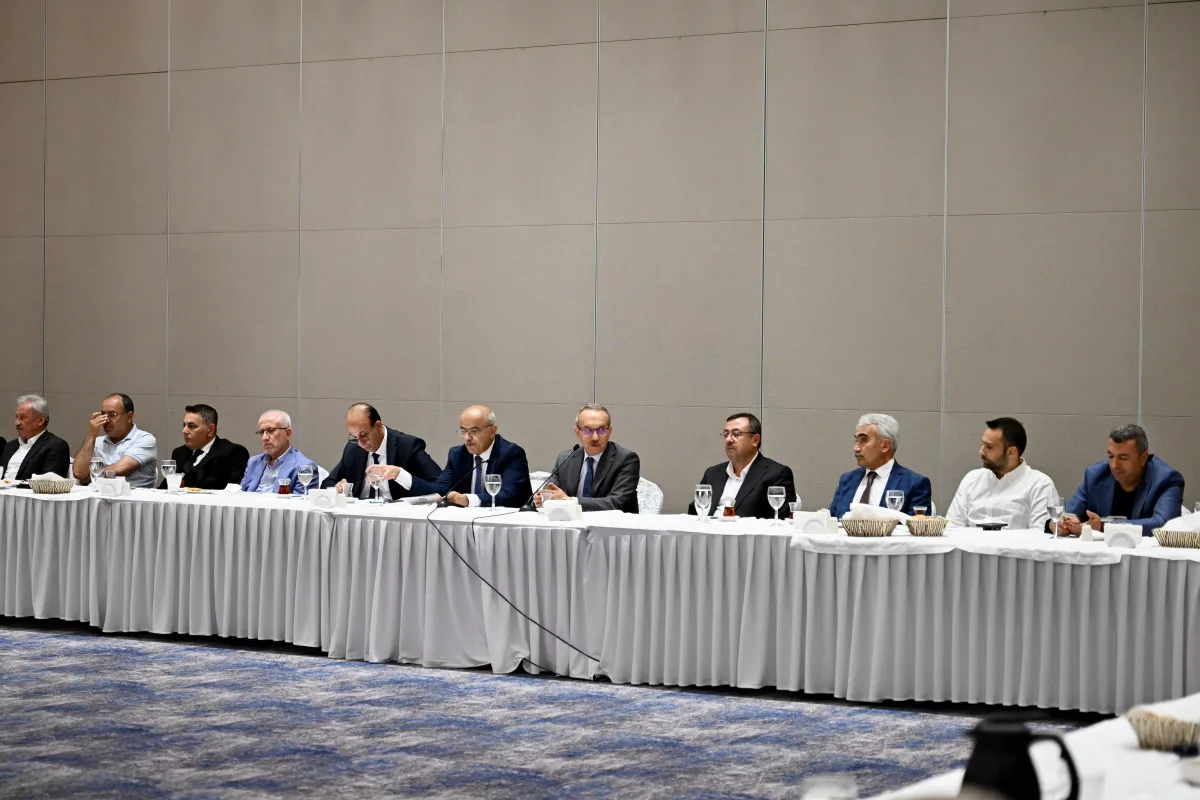 Malatya'da İş Dünyası ile İstişare Toplantısı Gerçekleştirildi 