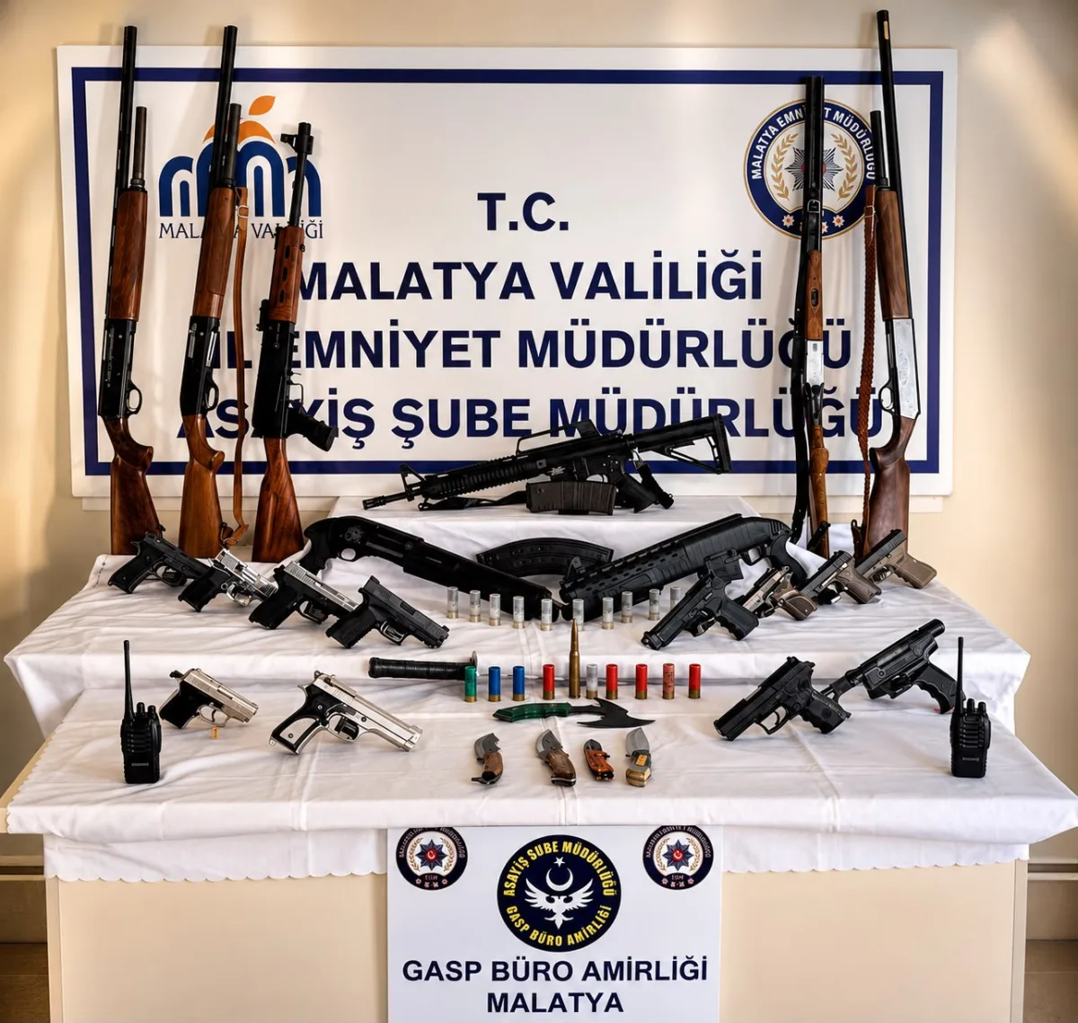 MALATYA’DA SİLAH GÖSTERİŞİ YAPANLARA ŞAFAK OPERASYONU: 56 GÖZALTI!