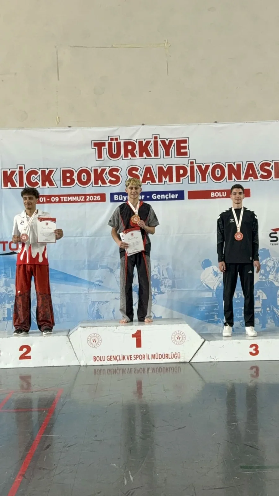 YEŞİLYURT BELEDİYESPOR’UN ŞAMPİYON SPORCULARI AVRUPA VE DÜNYA ARENASINDA TÜRKİYE’Yİ TEMSİL EDECEK
