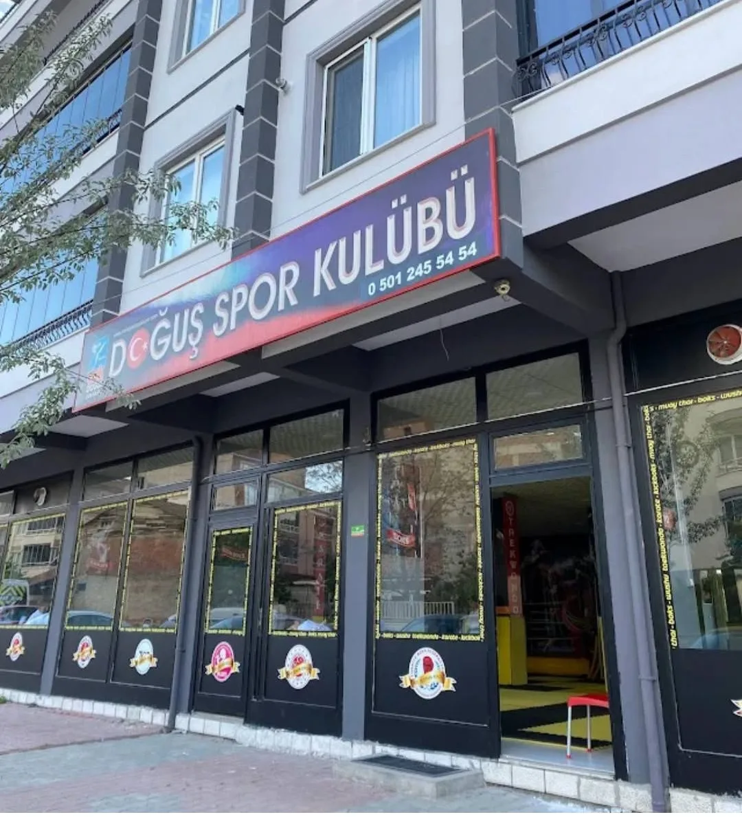Yeşilyurt’ta Taekwondo Rüzgârı: Şampiyonaya Damga Vuran Doğuş Spor Kulübü Büyük Başarı!