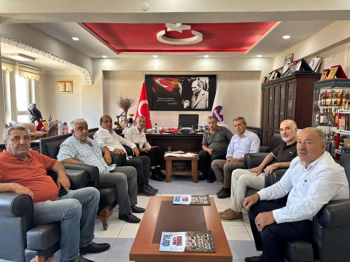 Arapgir ve Hekimhan Belediye Başkanları ile Çok Sayıda Meclis Üyesi Yeni Parti'ye Geçti