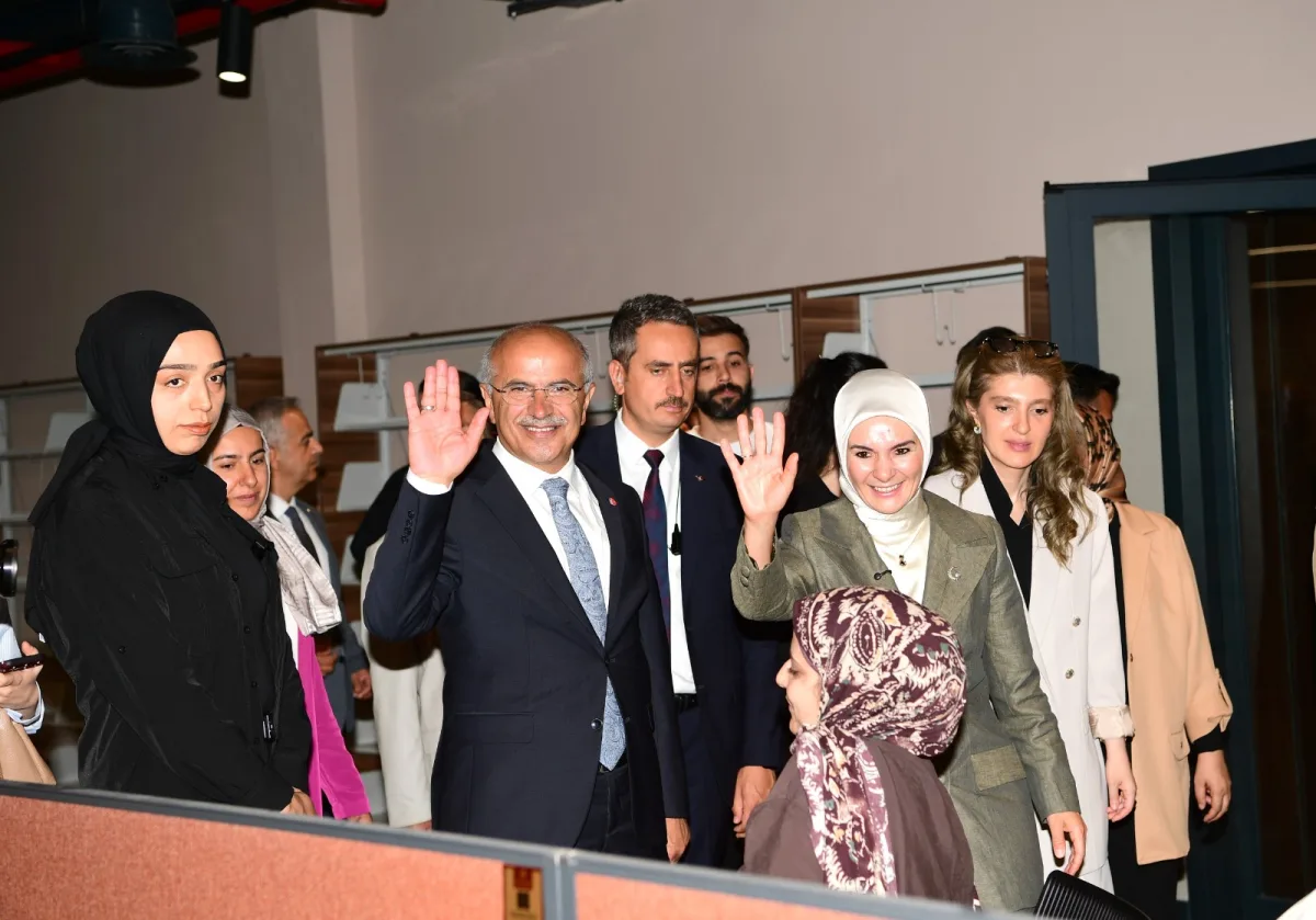 "ÇOK İYİ BİR KÜTÜPHANE OLMUŞ"