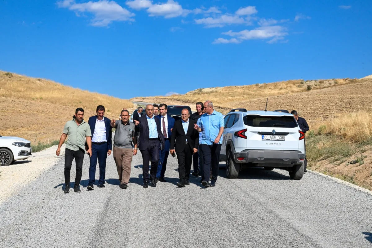 BÜYÜKŞEHİR, YAZIHAN'DA YOL STANDARDINI YÜKSELTTİ 