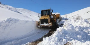 BATTALGAZİ BELEDİYESİ KIRSALDA KAPALI YOLLARI AÇTI