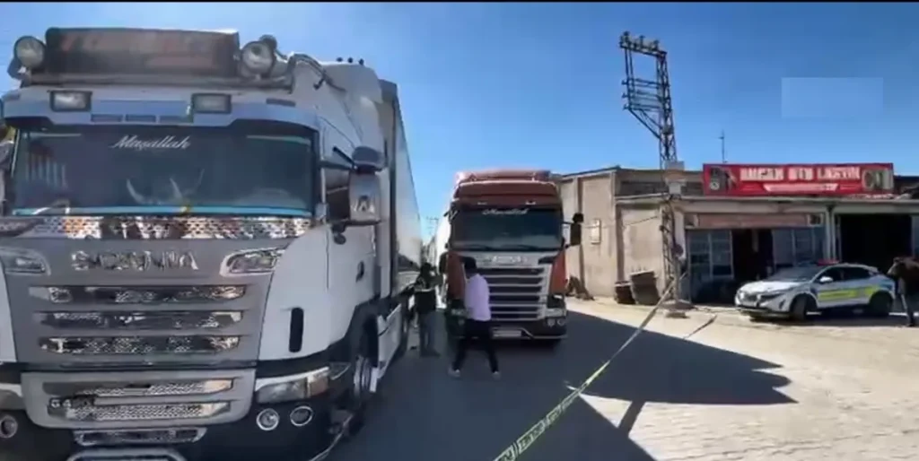 Malatya’da aralarında husumet bulunduğu öne sürülen iki kişi arasında yaşanan olayda bir kişi ağır yaralandı.